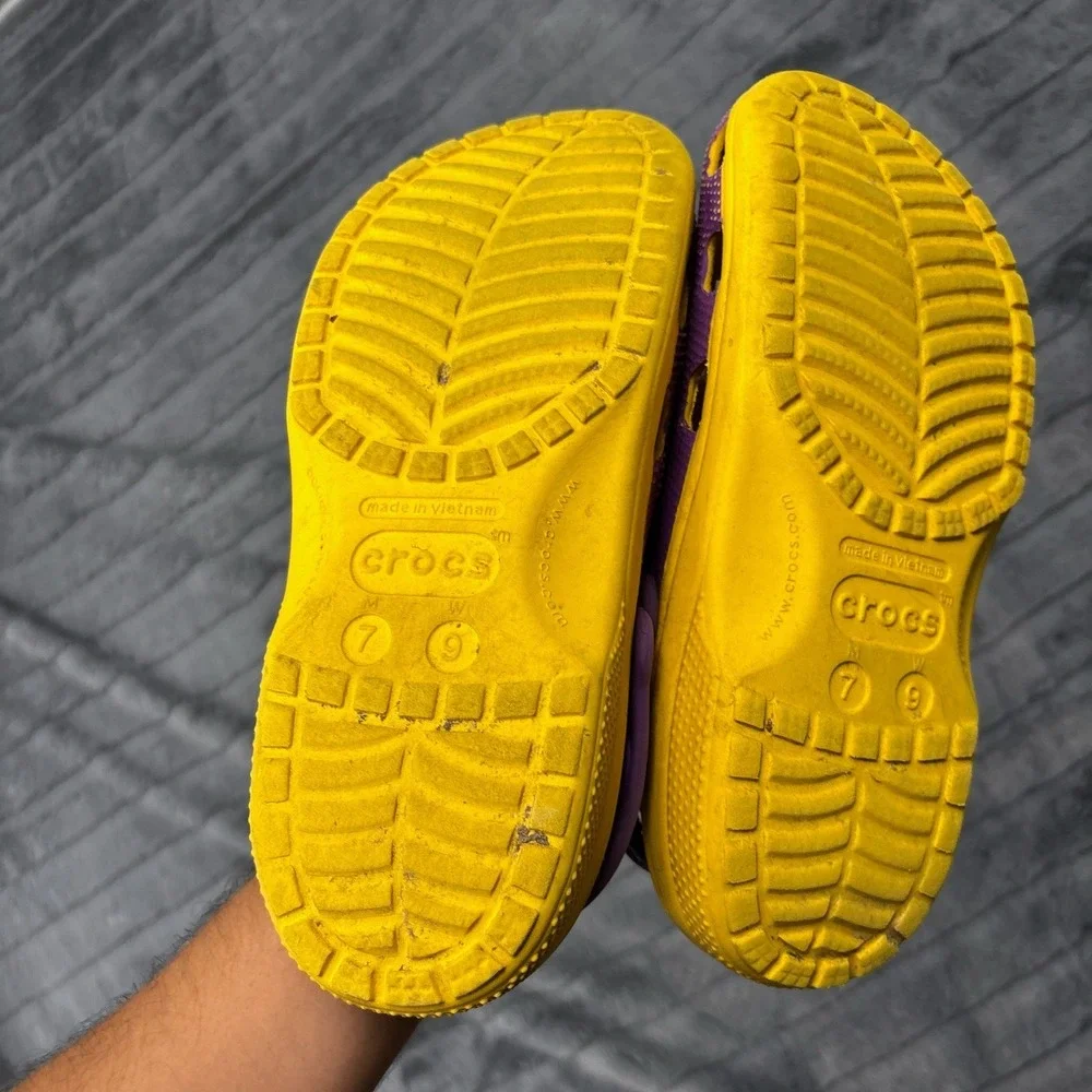 Crocs Kids LSU Tigers Purple Yellow Collegiate Classic Clogs Size M7 W9